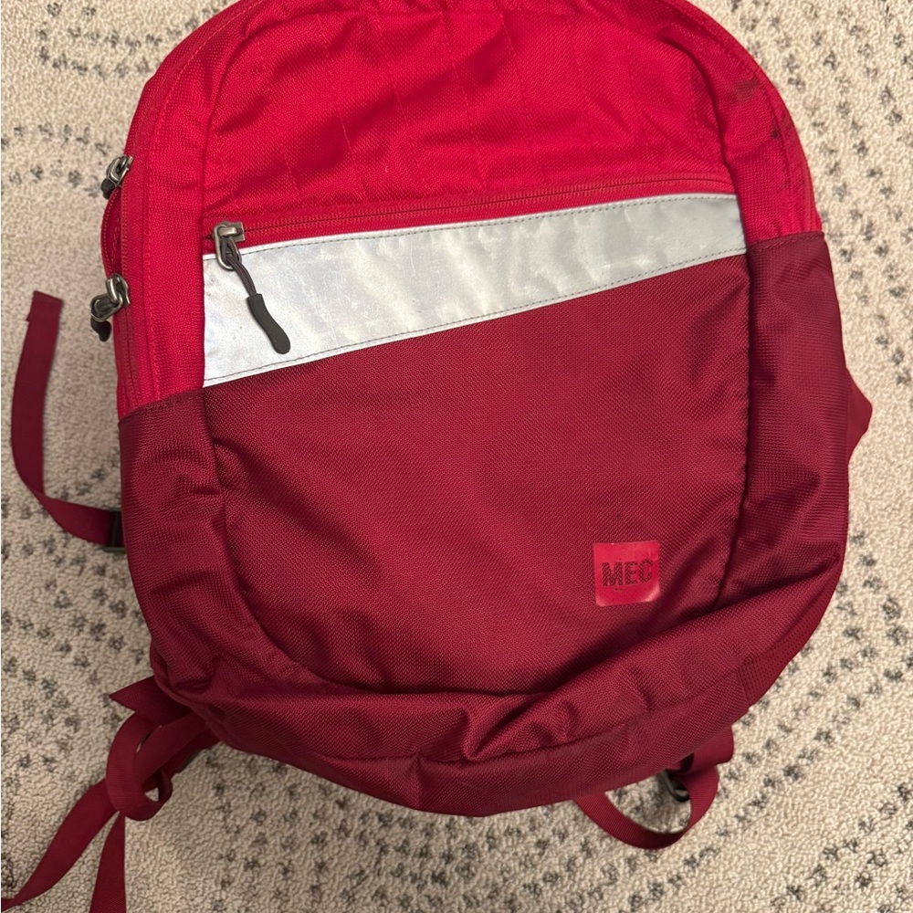 MEC Small Backpack in Red